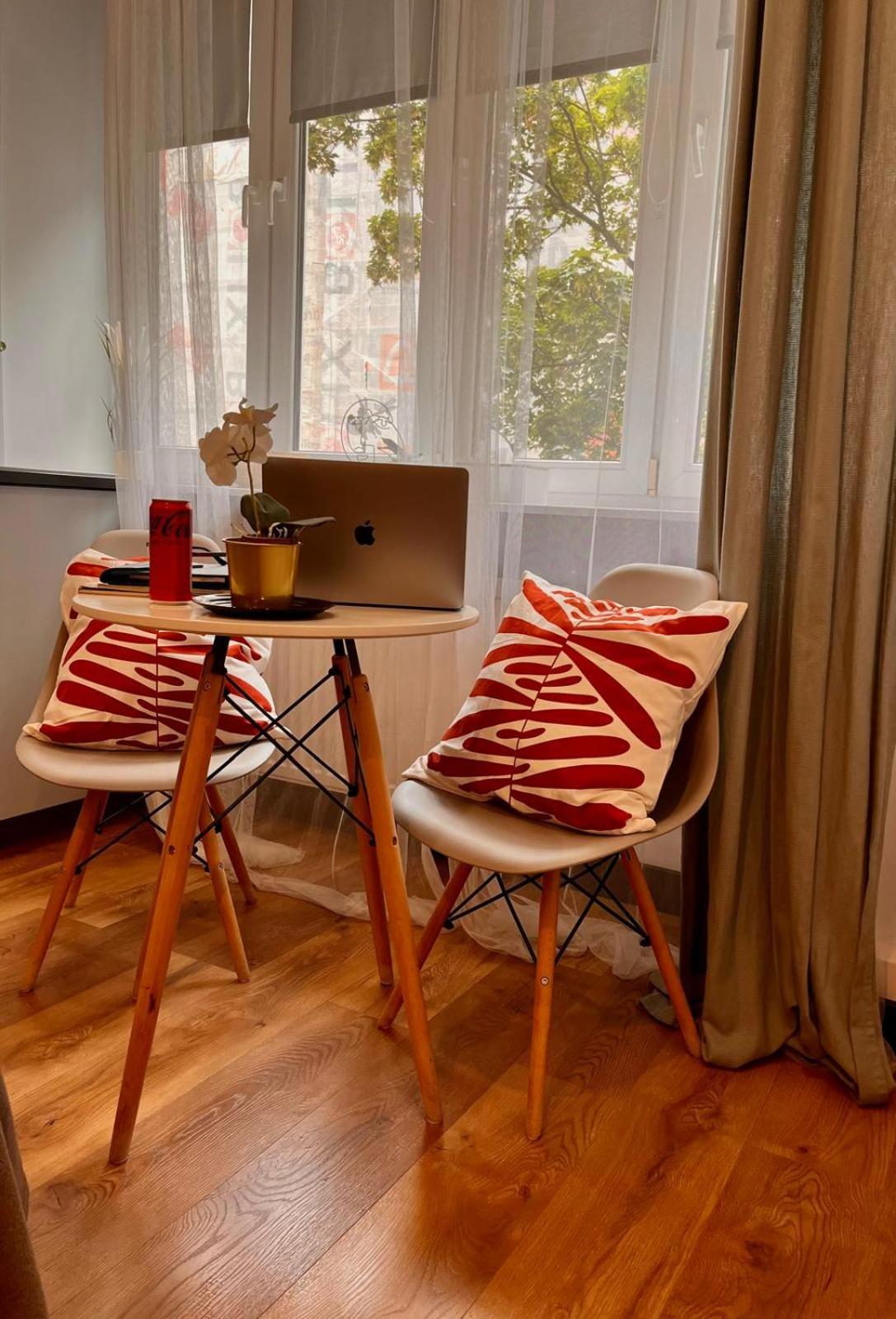 Special 1 Bed Room Condo Warszawa Center المظهر الخارجي الصورة