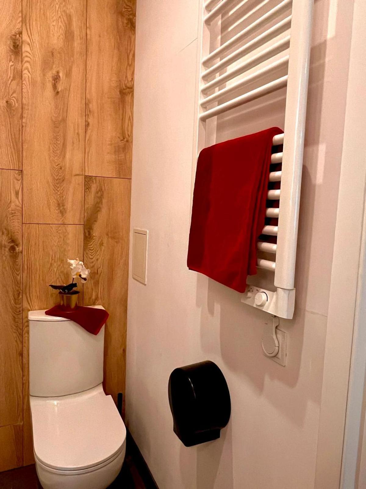 Special 1 Bed Room Condo Warszawa Center المظهر الخارجي الصورة